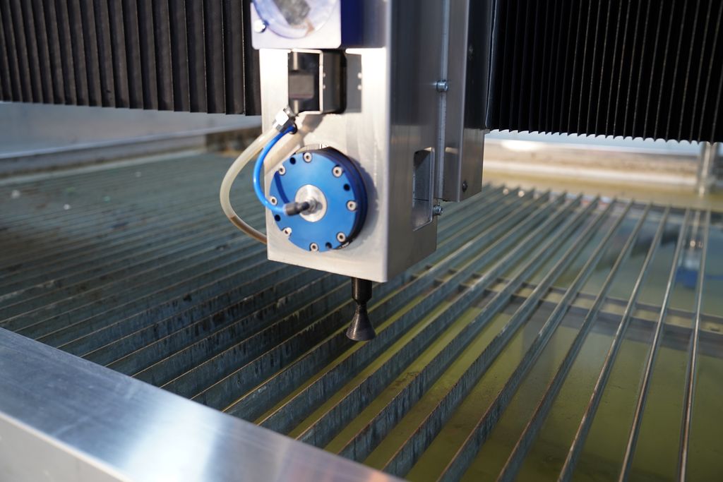Water Jet Cutter