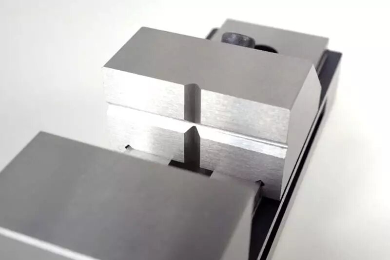 Prism-jaw Pull-Down Vice Clamp-D63