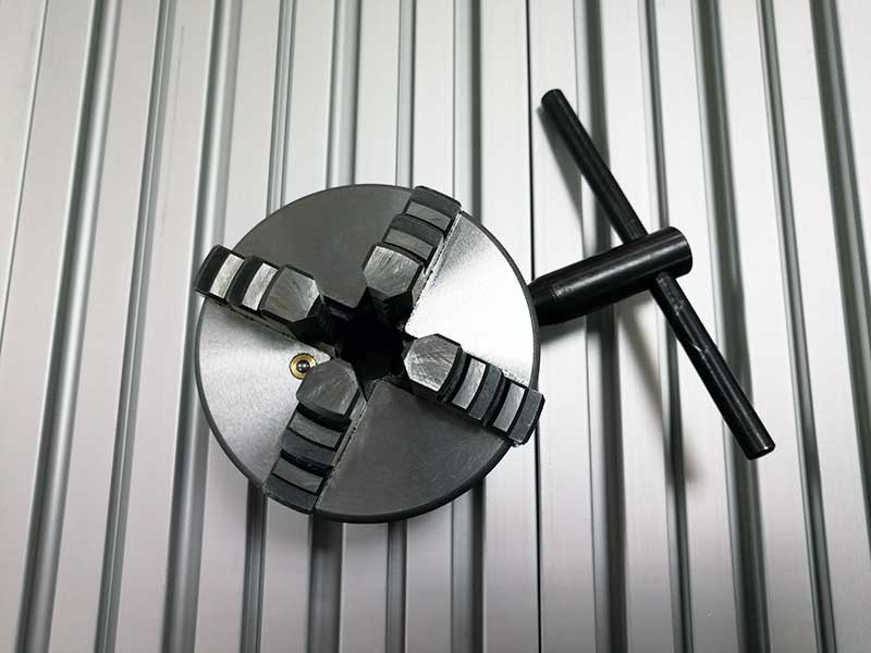 80mm Four-Jaw Chuck with wrench for changing