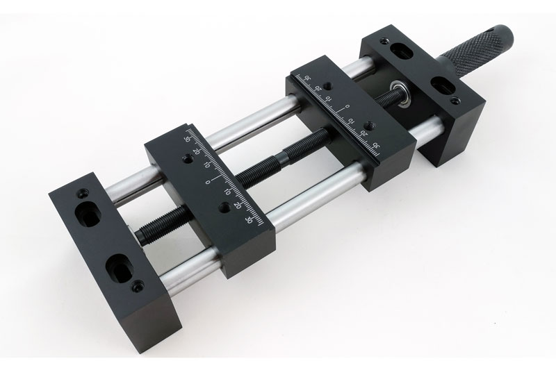 Small CNC-STEP centring vice