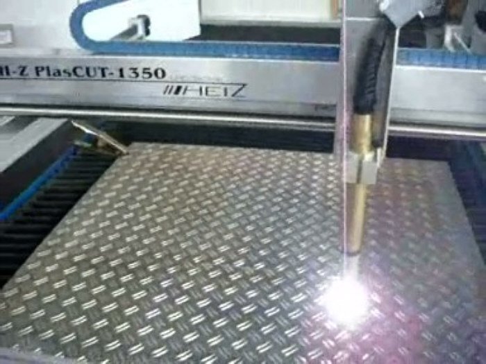 Aluminium chequer plate plasma cutting