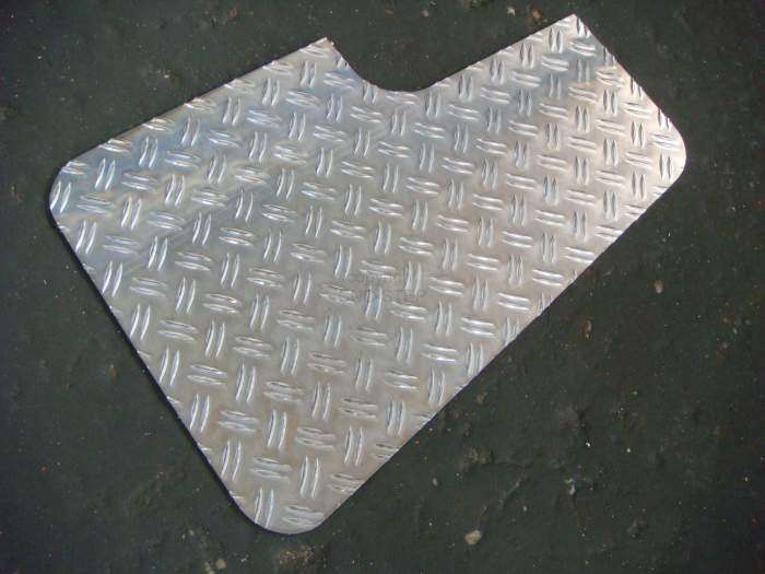 Plasma Cutting aluminium chequer plate