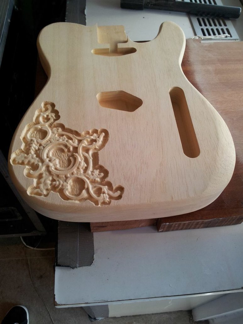 E guitar cnc wooden guitare