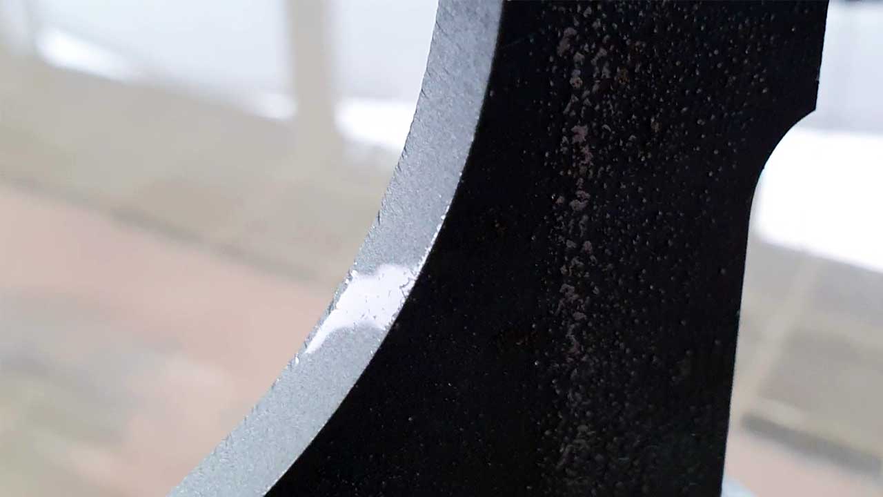 Burr free edges after Water Jet cutting with HPC