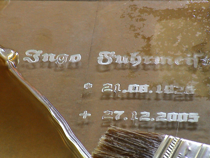 Engraving in glass
