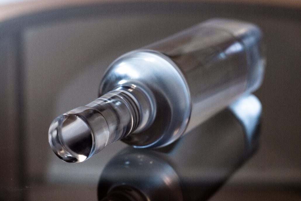 d gefraeste plexiglas flasche