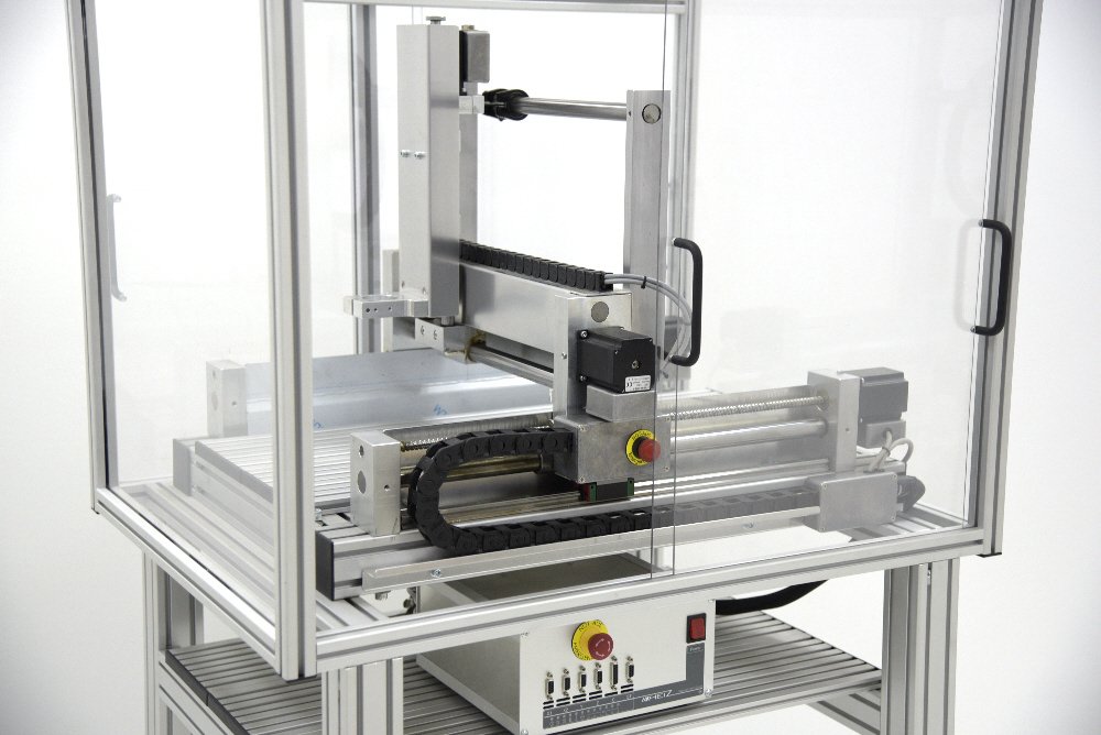 Untergestell mit Einhausung - CNC-Maschine